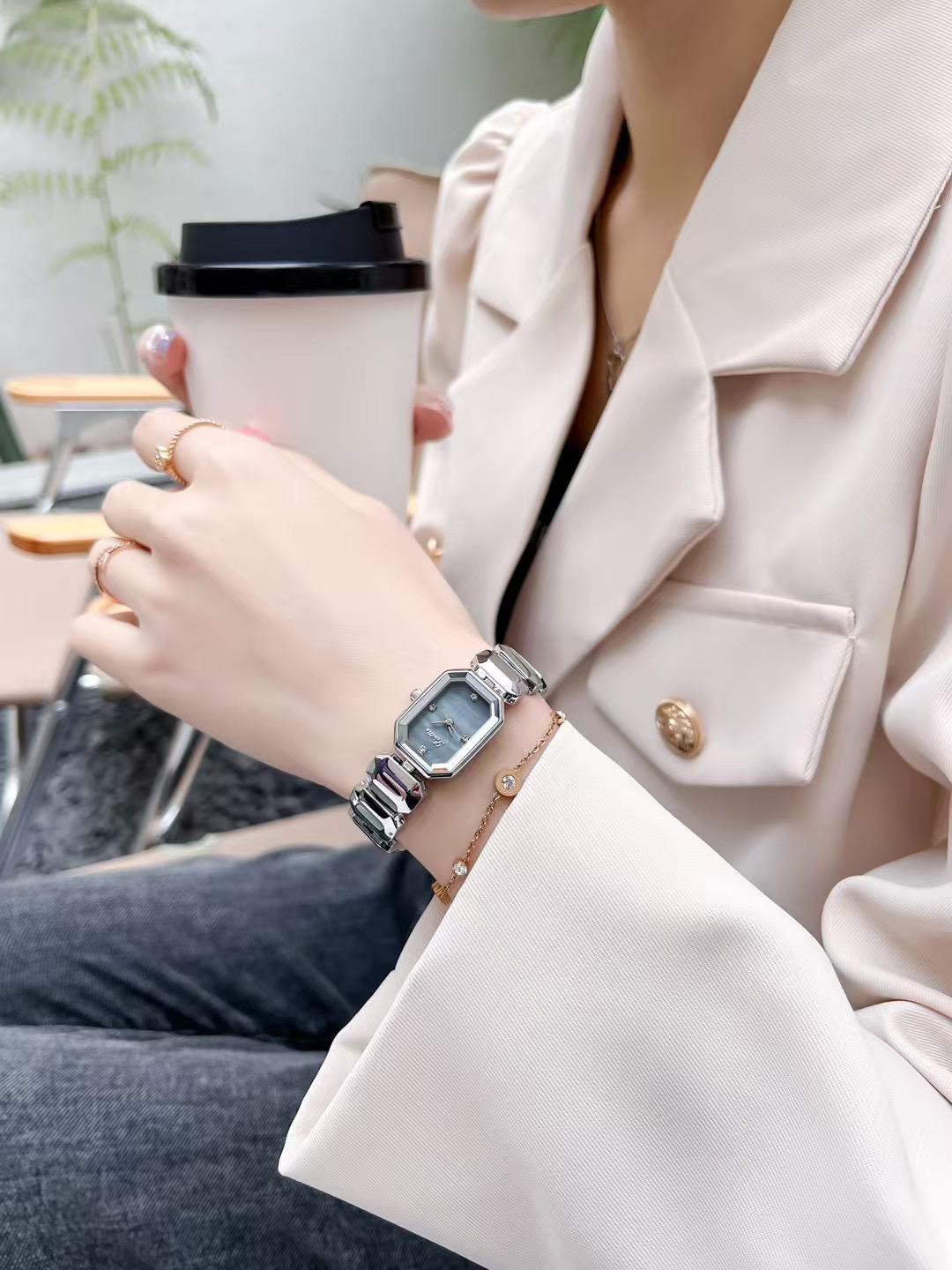 💱 SCOTTIE DE DAMA 😍