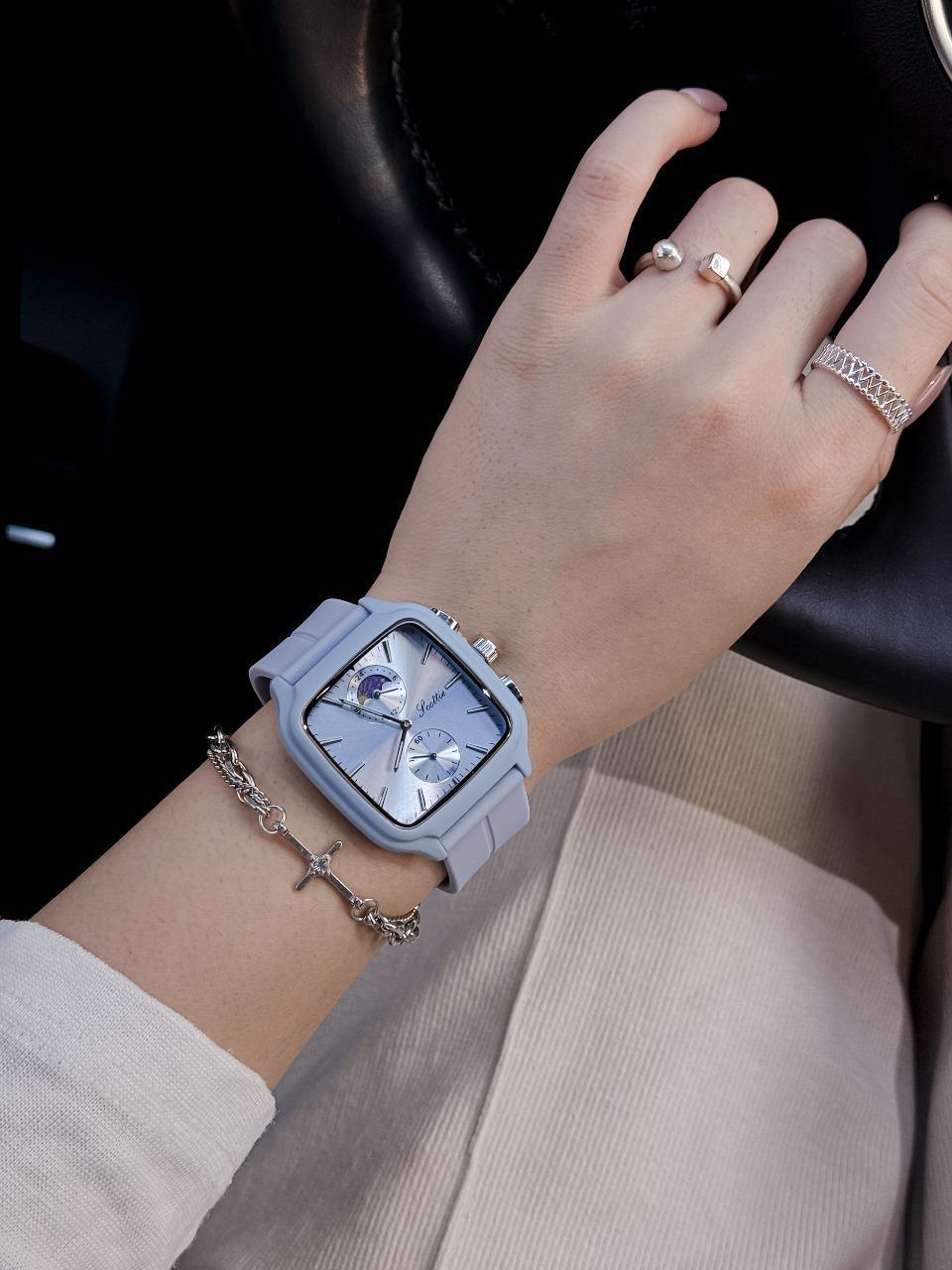 RELOJ SCOTTIE