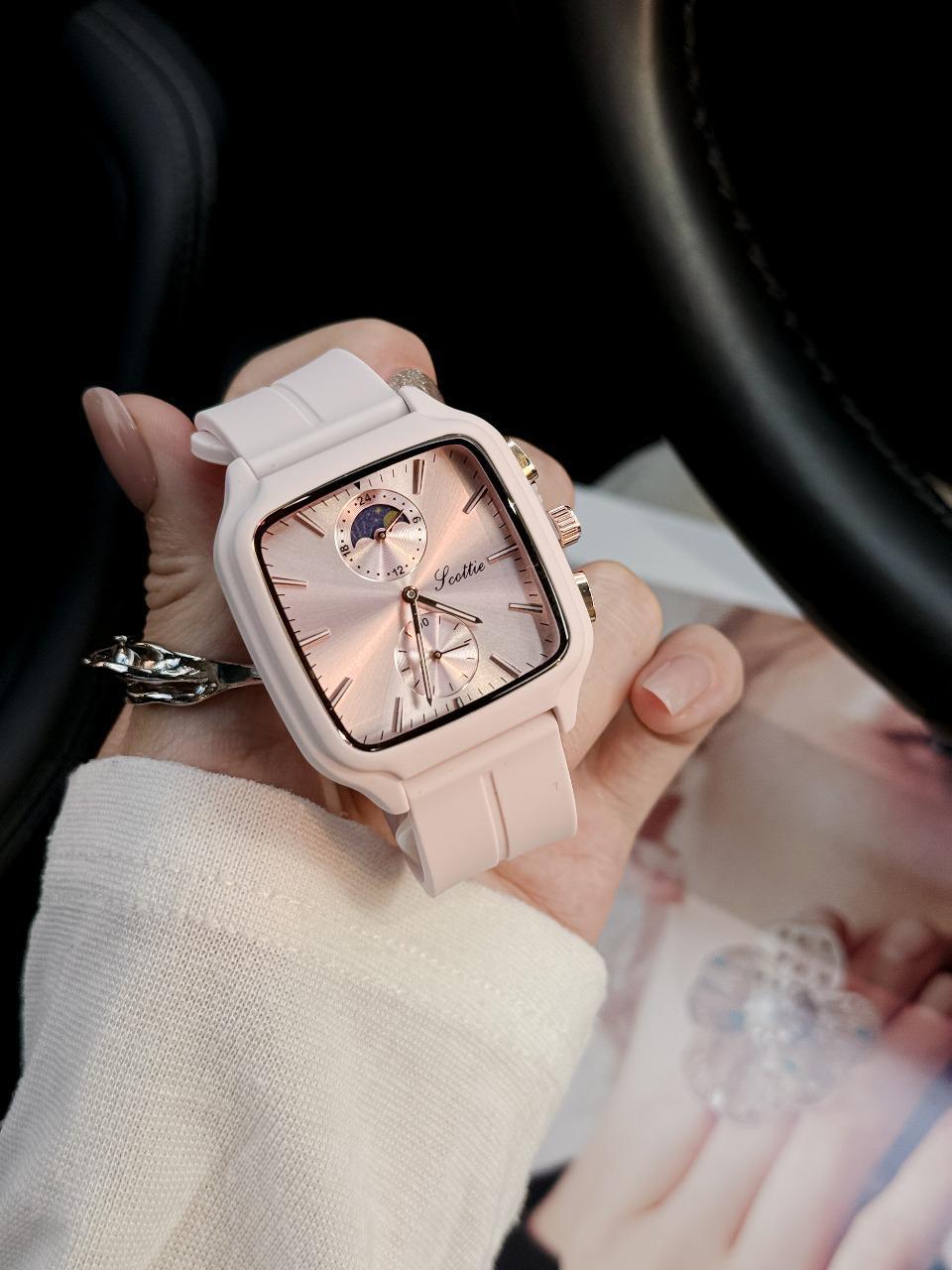 RELOJ SCOTTIE