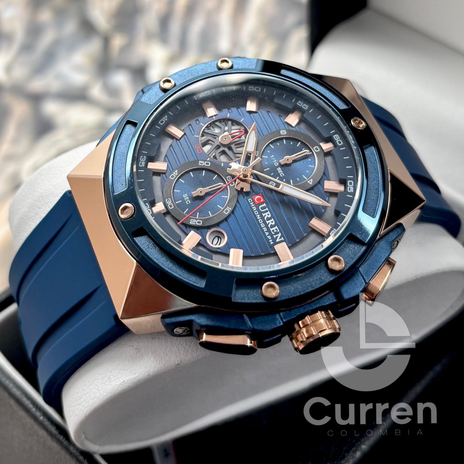RELOJ CURREN